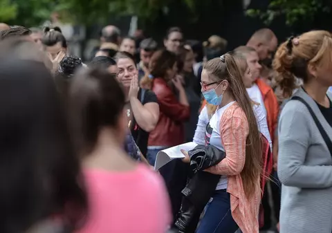 Sondaj: 54% dintre părinții elevilor de 12-18 ani nu s-au vaccinat anti-COVID. Motivele invocate