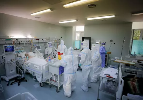 Două paturi libere la ATI în toată țara pentru bolnavii de COVID-19