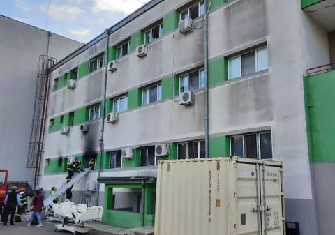 Incendiu la Spitalul din Constanța: unitatea tocmai încheiase un contract cu o firmă de consultanță în situații de urgență. „I-am învățat să folosească extinctoarele”