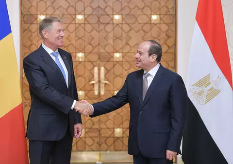 Klaus Iohannis, în Egipt: „România este interesată de stabilizarea situațiilor de criză din Orientul Mijlociu”