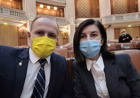 Doi liberali au votat guvernul Cioloș: „PNL nu mi-a dat nicio soluție”