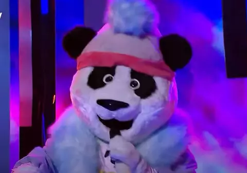 Cine este Lady Panda de la „Masked Singer România”, sezonul 2: „Toată lumea este fermecată de apariția mea”