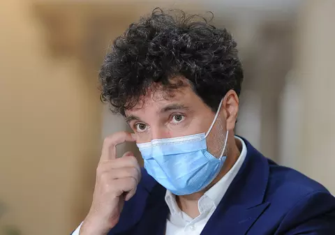 Medic din București, apel către Nicușor Dan, încă nevaccinat: „Mergeți azi să vă vaccinați și să scăpați de întrebări”