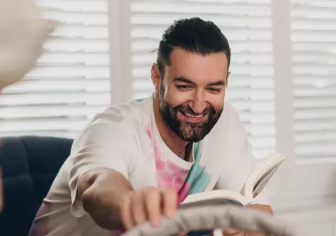 Smiley a decis să dea jos kilogramele în plus. Artistul s-a îngrășat în ultima perioadă. „Îmi cam bat joc cu mâncarea”