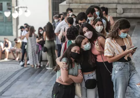 Ce cred experții că urmează după varianta Delta: „Viitorul depinde mai mult de ceea ce fac oamenii decât de ce face virusul”