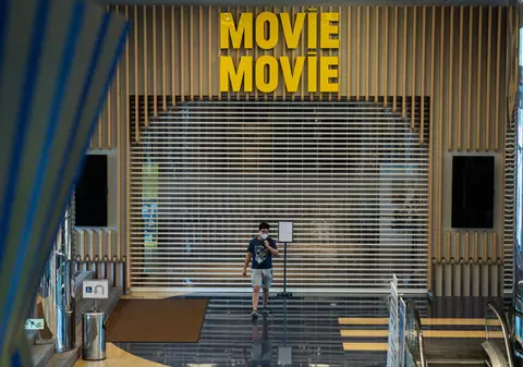 În cinematografele din Hong Kong vor rula doar filme patriotice. Amenzi uriașe și închisoare pentru cine nu se supune