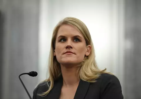 Inginera care a dezvăluit informaţii secrete de la Facebook va fi audiată în Parlamentul European