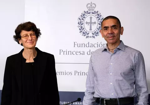 Creatorii vaccinului Pfizer: „Coronavirusul va deveni o viroză controlabilă”