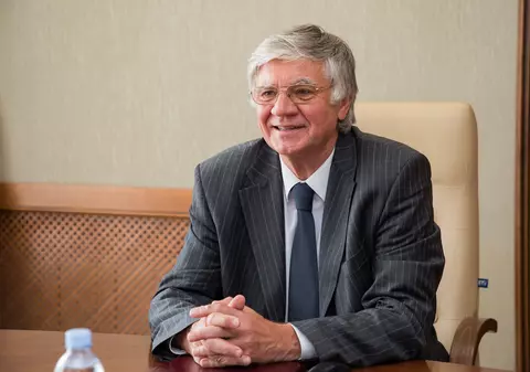 Ambasadorul Ungariei la Chișinău, acuzat că a lovit un polițist cu mașina