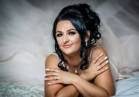 Povestea unei britanice care a murit de COVID, după ce a născut. Ce rol au jucat recomandările contradictorii cu privire la vaccinarea gravidelor