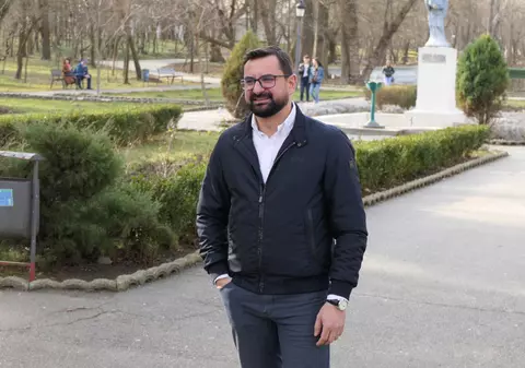 Cine este Adrian Chesnoiu, viitorul ministru al agriculturii: Fostul poliţist nu deţine o locuinţă, iar în conturi are în jur de 30.000 de lei