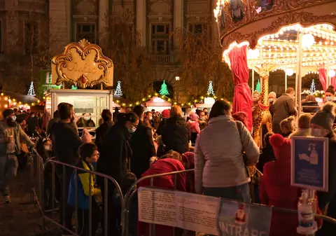 Inspectorii ANPC, la Târgul de Crăciun din Bucureşti. Au fost date doar avertismente verbale