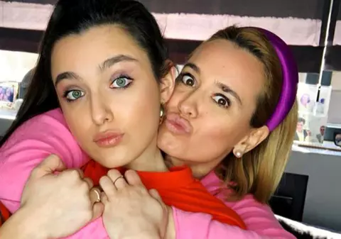 Alexia Eram, fotografie în sutien, pe internet. Cum a reacționat Andreea Esca