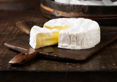 Camembert - ce este și cum arată. Cum gătești cu brânza franțuzească