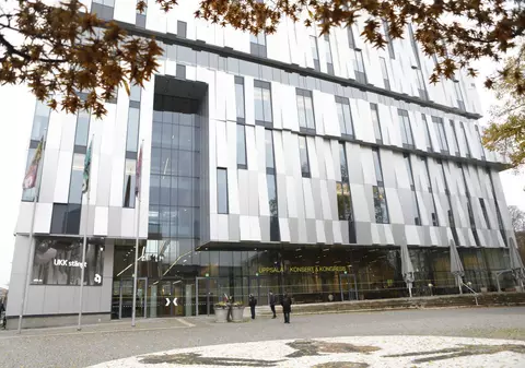 Tragedie la un concert în onoarea trupei ABBA. Doi morți și un rănit, după ce o persoană a căzut de la înălțime