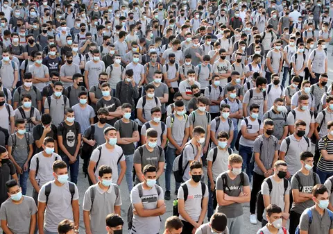 Experții se tem că o nouă super variantă a COVID se pregătește să apară. Întrebarea este când