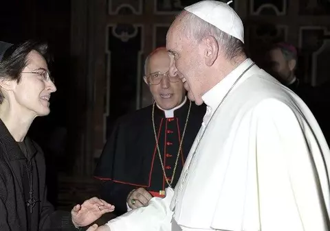 Călugărița franciscană Raffaela Petrini, prima femeie numită la conducerea guvernoratului Vaticanului
