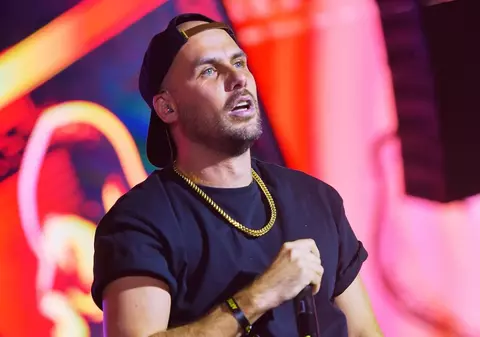 Deliric, despre industria muzicală din România: „S-a ajuns să facă muzică niște oameni cu bani, pentru ăia cei mai săraci și cei mai proști”