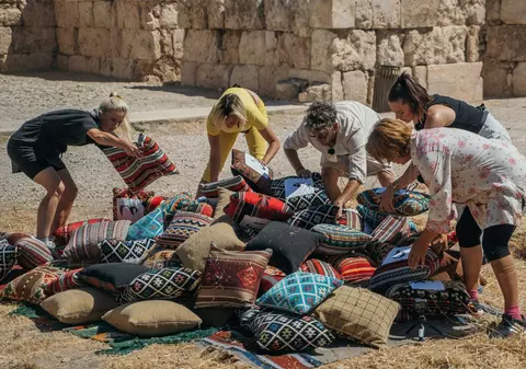 Ce s-a întâmplat la „Asia Express”, când echipele au luptat despărțite. Eliza n-a făcut față singură: „Cosmin trebuie să sufere din cauza mea”