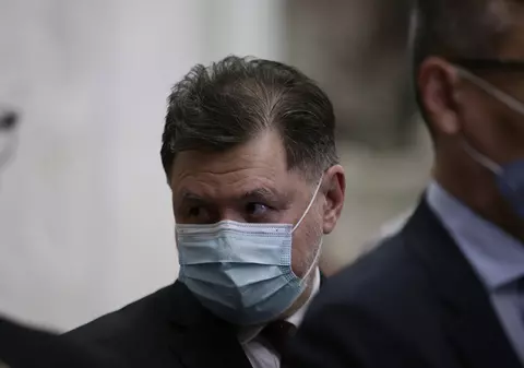 Alexandru Rafila, apel la vaccinare înaintea sărbătorilor: „Avem o lună să ne protejăm rudele vulnerabile”