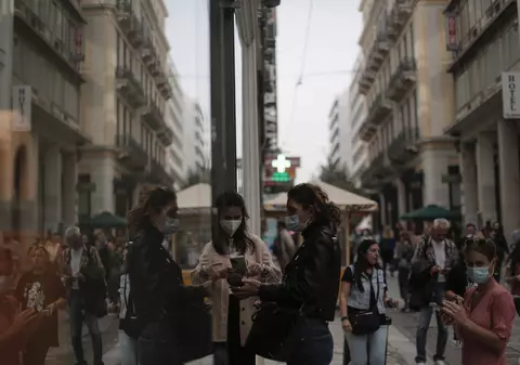 Grecia, cel mai mare număr de cazuri zilnice de la începutul pandemiei: peste 8.000 de infectări în ultimele 24 de ore