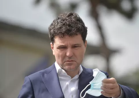 Nicuşor Dan, după ce ANPC a retras 80 de autobuze şi tramvaie din București: Este „noua bâtă a PSD în Bucureşti”