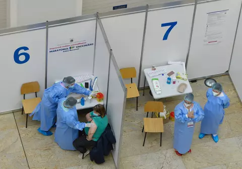 Europa, din nou epicentrul pandemiei de COVID, mizează pe doza booster pentru toți ca să combată valul patru