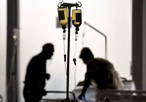 EMA va autoriza în această săptămână două tratamente cu anticorpi monoclonali pentru COVID