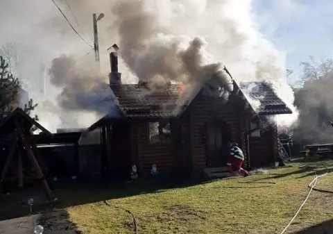 Incendiu la Centrul de recuperare a Persoanelor cu Handicap din Suceava, provocat de o țigară
