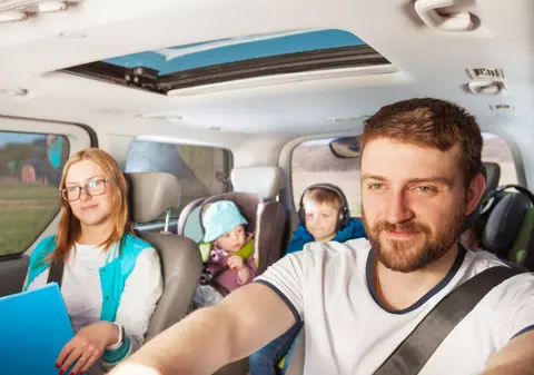 Cum alegi o mașină pentru familie și concedii. Cele mai importante criterii pe care să le ai în vedere