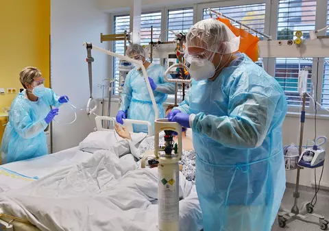 15 oameni au murit din cauza gripei, anunță INSP. Cu cât a crescut numărul cazurilor de infecții respiratorii