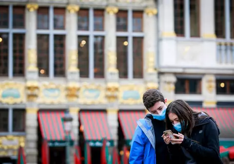 Noi măsuri anti-COVID în Belgia. Munca de acasă, obligatorie. „Semnalele de alarmă sunt toate roșii”