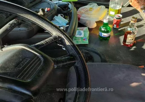 Șofer român de TIR prins când se cinstea singur de ziua lui, în cabină, în mers. Bea coniac cu energizant și bere, la volan