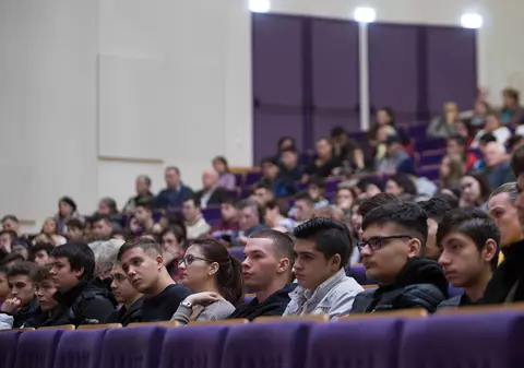 Protest al studenţilor împotriva bugetului alocat Educaţiei: Procentul de 2,28% din PIB este rușinos