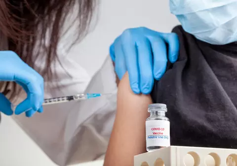 Portugalia începe vaccinarea împotriva COVID-19 în rândul copiilor cu vârste între 5 și 11 ani