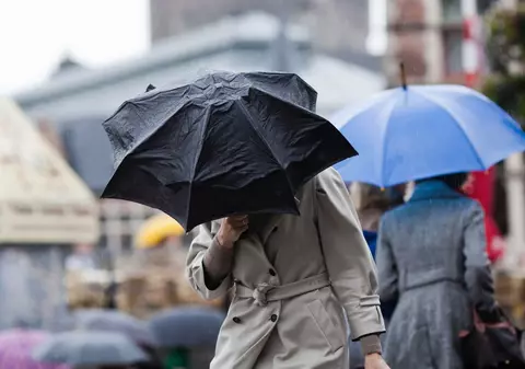 Vreme „deosebit de rece” în toată țara, avertizează ANM. Zonele vizate de coduri galbene de vânt și ninsori