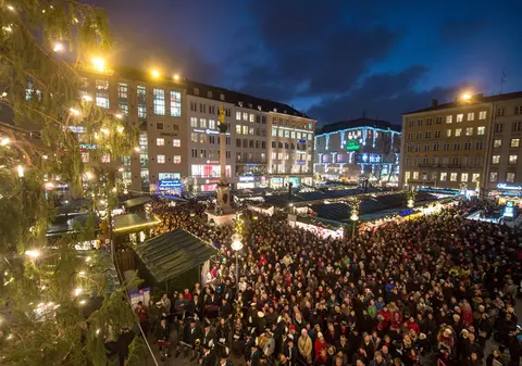 ​Târgul de Crăciun de la München, anulat din cauza creşterii numărului de cazuri de Covid