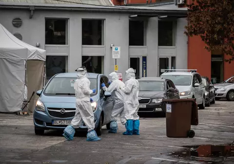 OMS, „extrem de îngrijorată” de creșterea numărului de cazuri COVID în Europa