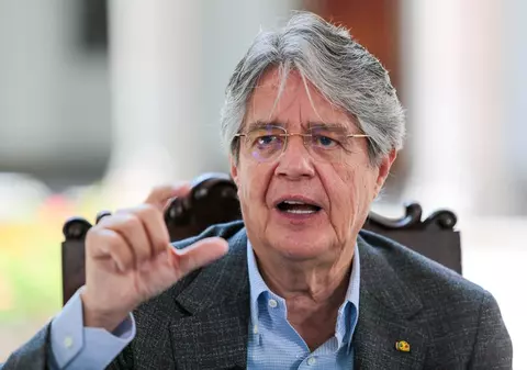 Președintele din Ecuador grațiază deținuți pentru a reduce suprapopularea din închisori și a restabili „pacea”