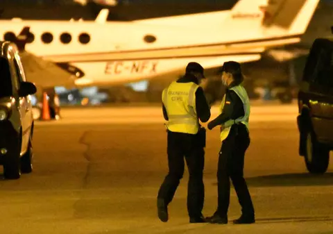 Un avion marocan a aterizat în Palma de Mallorca, după ce un pasager a acuzat stare de rău. Mai multe persoane au profitat și au fugit