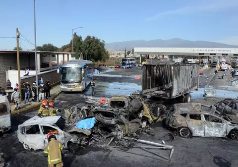 Accident rutier în Mexic. 19 persoane au murit, după ce un camion s-a izbit de șase mașini