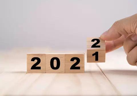 De ce n-am trăit degeaba în anul 2021: o carte și un verdict de cancer