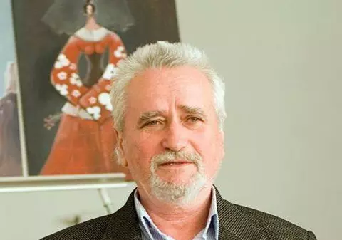 Poetul Lucian Avramescu a încetat din viaţă, la 73 de ani. „Avea încă atâtea de trăit, atâtea de împărtășit nouă”, spune violonistul Alexandru Tomescu