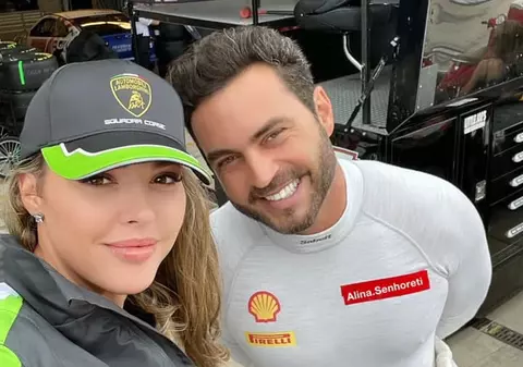 Mesajul Alinei Vidican și al lui Claude Senhoreti, soțul ei, de Crăciun. Au arătat prima poză cu familia completă