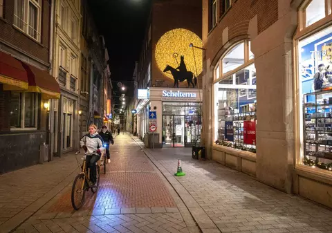 Olanda intră în lockdown până pe 14 ianuarie, din cauza Omicron