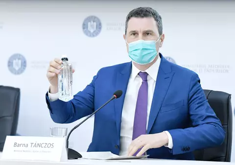 USR a depus moțiune împotriva ministrului mediului. „Tanczos Barna trebuie să plece cât încă mai avem păduri de apărat”