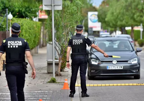 Un român a împușcat patru persoane, printre care și un polițist, după ce a fost concediat de la o firmă de pază din Spania