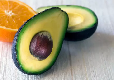 Sâmburele de avocado - beneficii și proprietăți. Ce să faci cu el