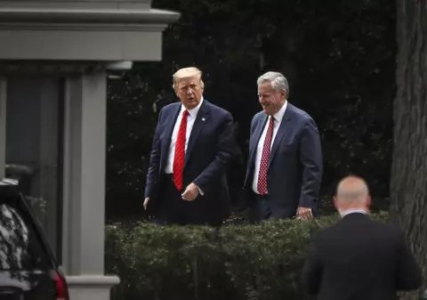 Un document care îndemna tabăra Trump la o lovitură de stat după alegeri, predat anchetatorilor atacului de la Capitoliu