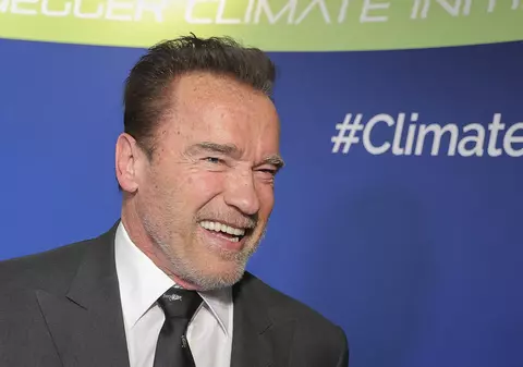 Arnold Schwarzenegger a făcut donații de Crăciun pentru veteranii americani fără adăpost